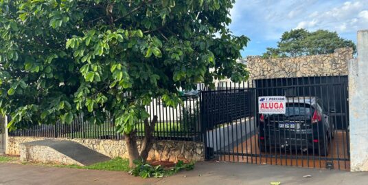 Casa na  Rua Felicita Maria Dolci, Conjunto Residencial Piacentini, Campo Mourão.