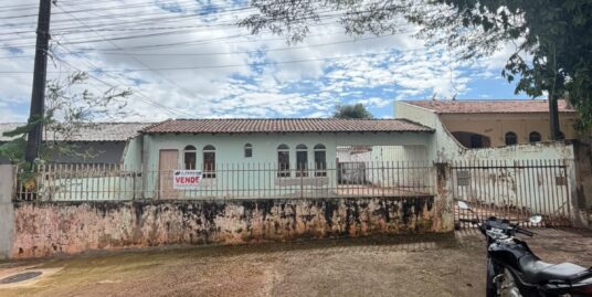 Casa para venda na Rua Santos Dumont, nº 2446, Jardim Ana Eliza, Campo Mourão.